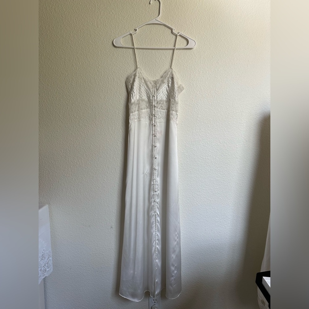 beautiful white silk maxi dress from Zara!!!